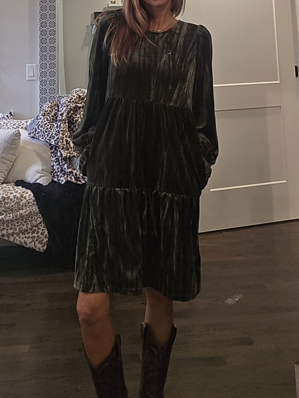 Dress - Picture 4 of 5